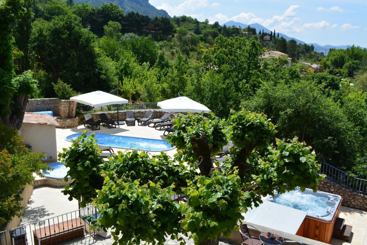 Hotel Le Colombier 穆斯捷-圣玛丽 外观 照片
