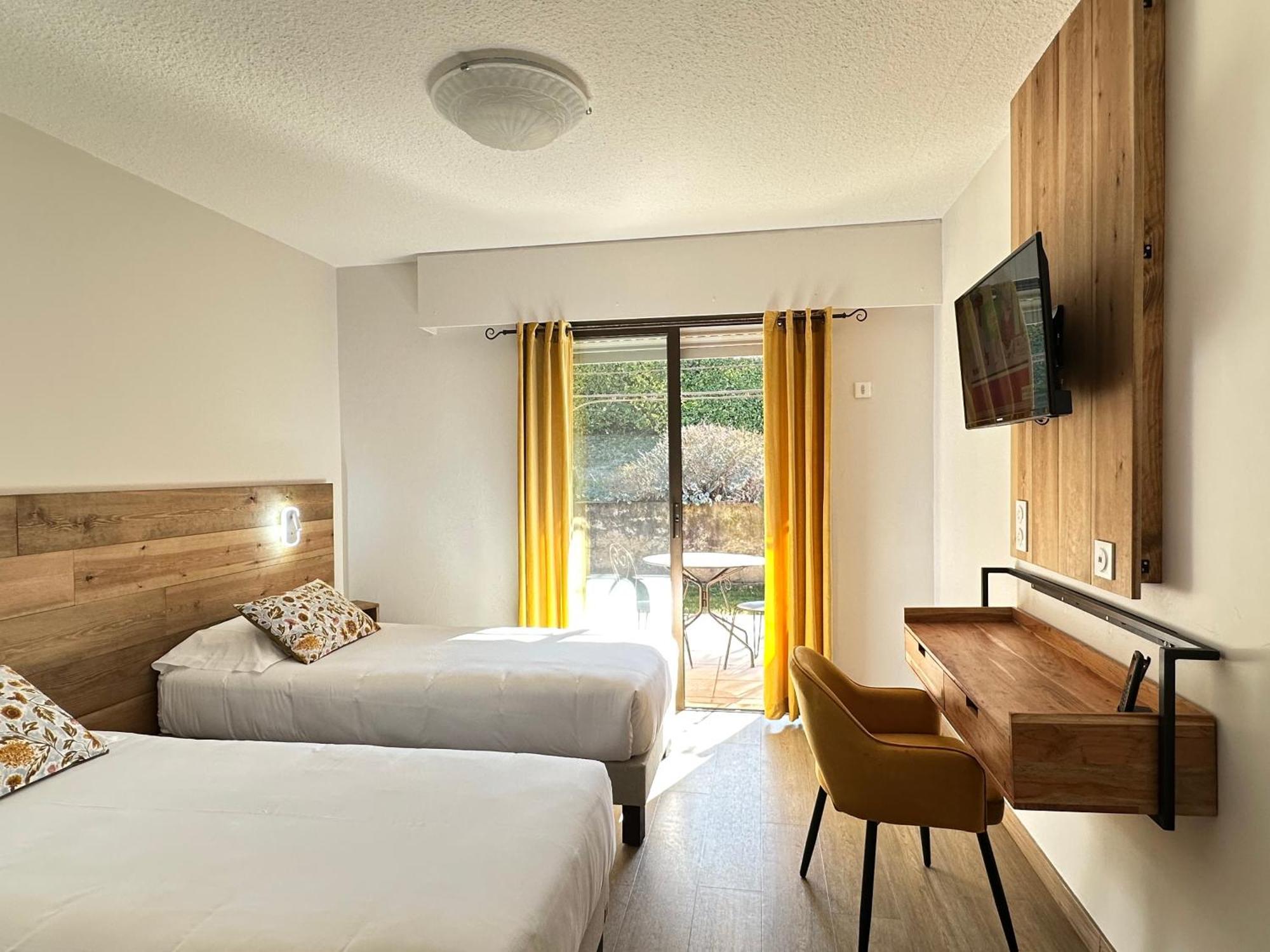 Hotel Le Colombier 穆斯捷-圣玛丽 外观 照片