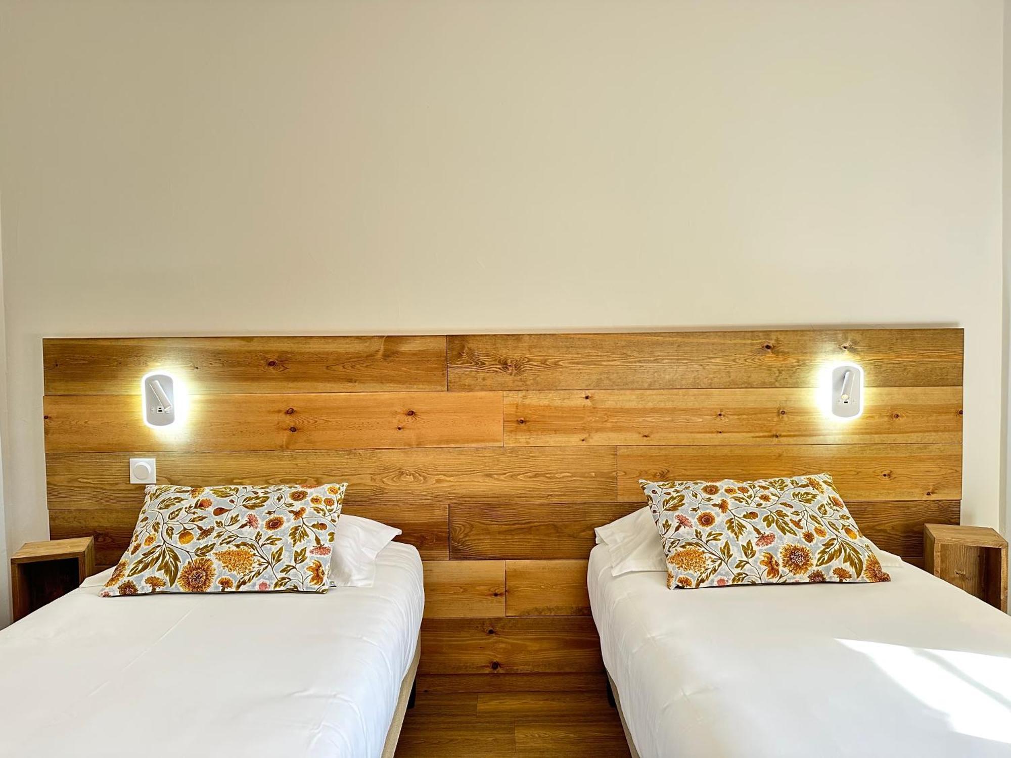 Hotel Le Colombier 穆斯捷-圣玛丽 外观 照片