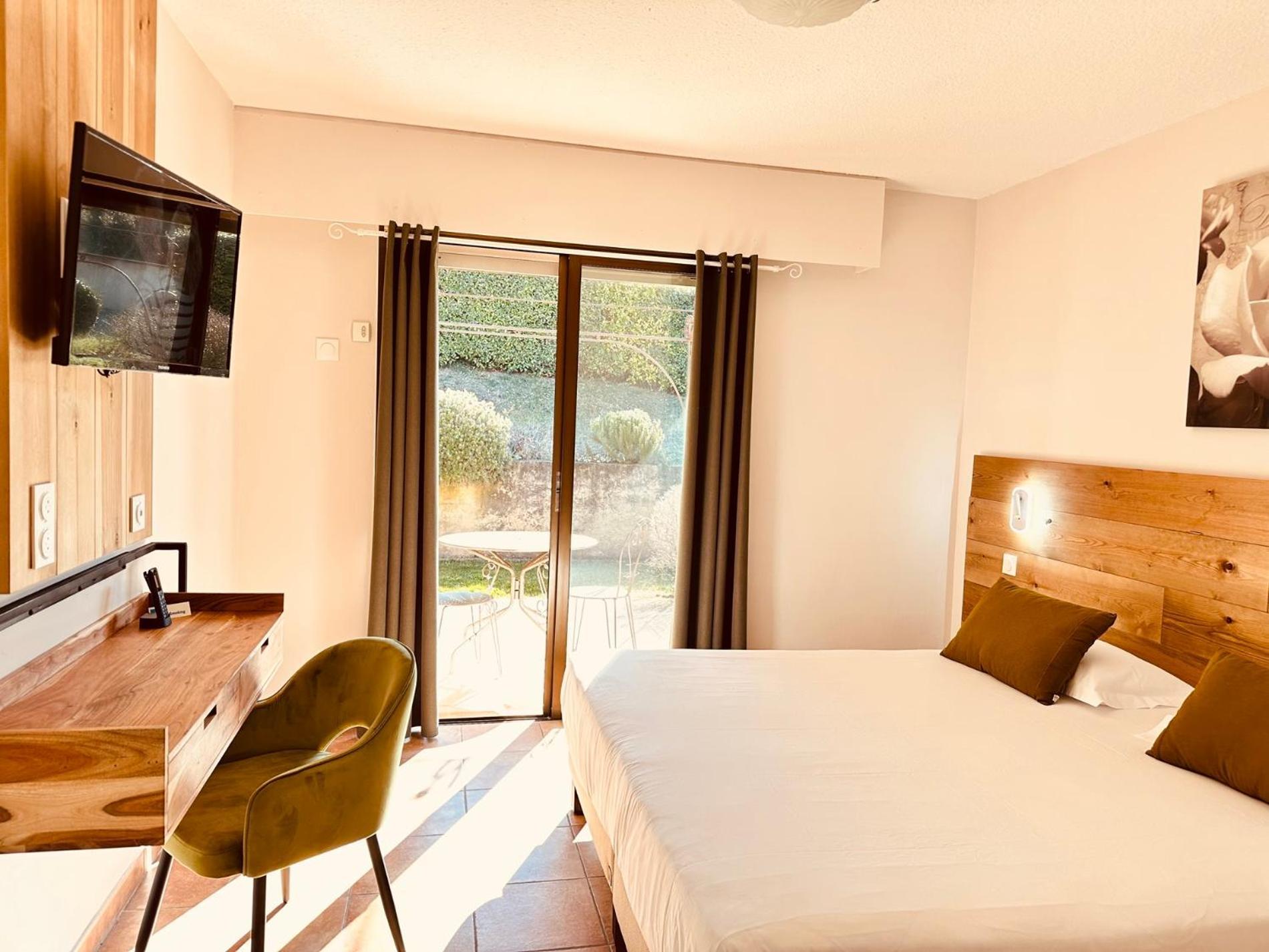 Hotel Le Colombier 穆斯捷-圣玛丽 外观 照片