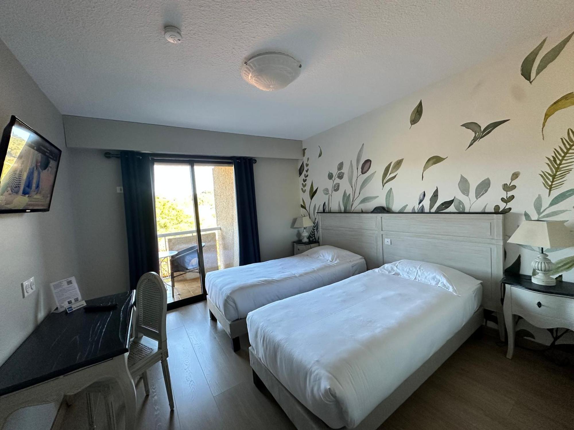 Hotel Le Colombier 穆斯捷-圣玛丽 外观 照片