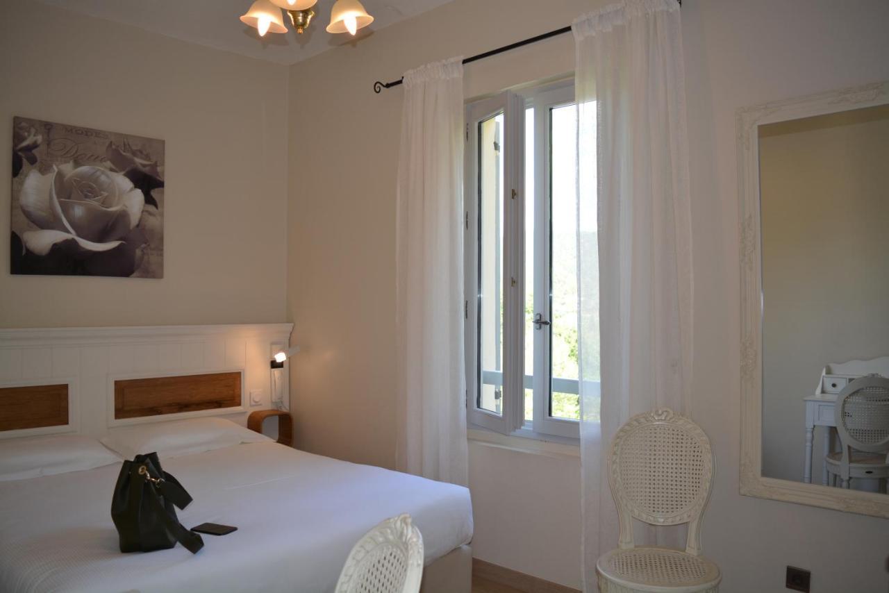 Hotel Le Colombier 穆斯捷-圣玛丽 外观 照片