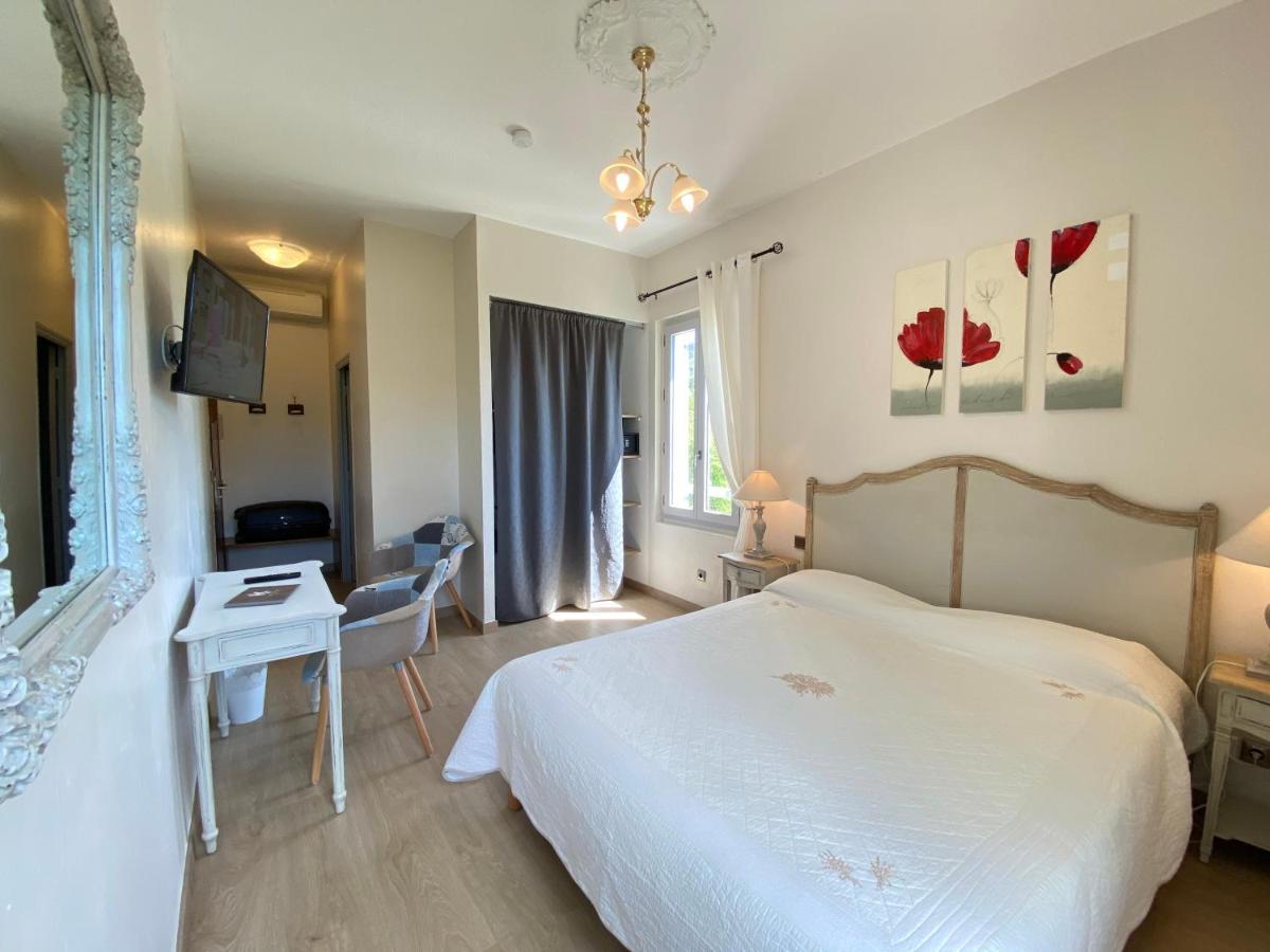 Hotel Le Colombier 穆斯捷-圣玛丽 外观 照片