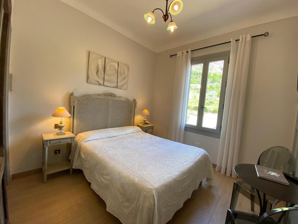 Hotel Le Colombier 穆斯捷-圣玛丽 外观 照片